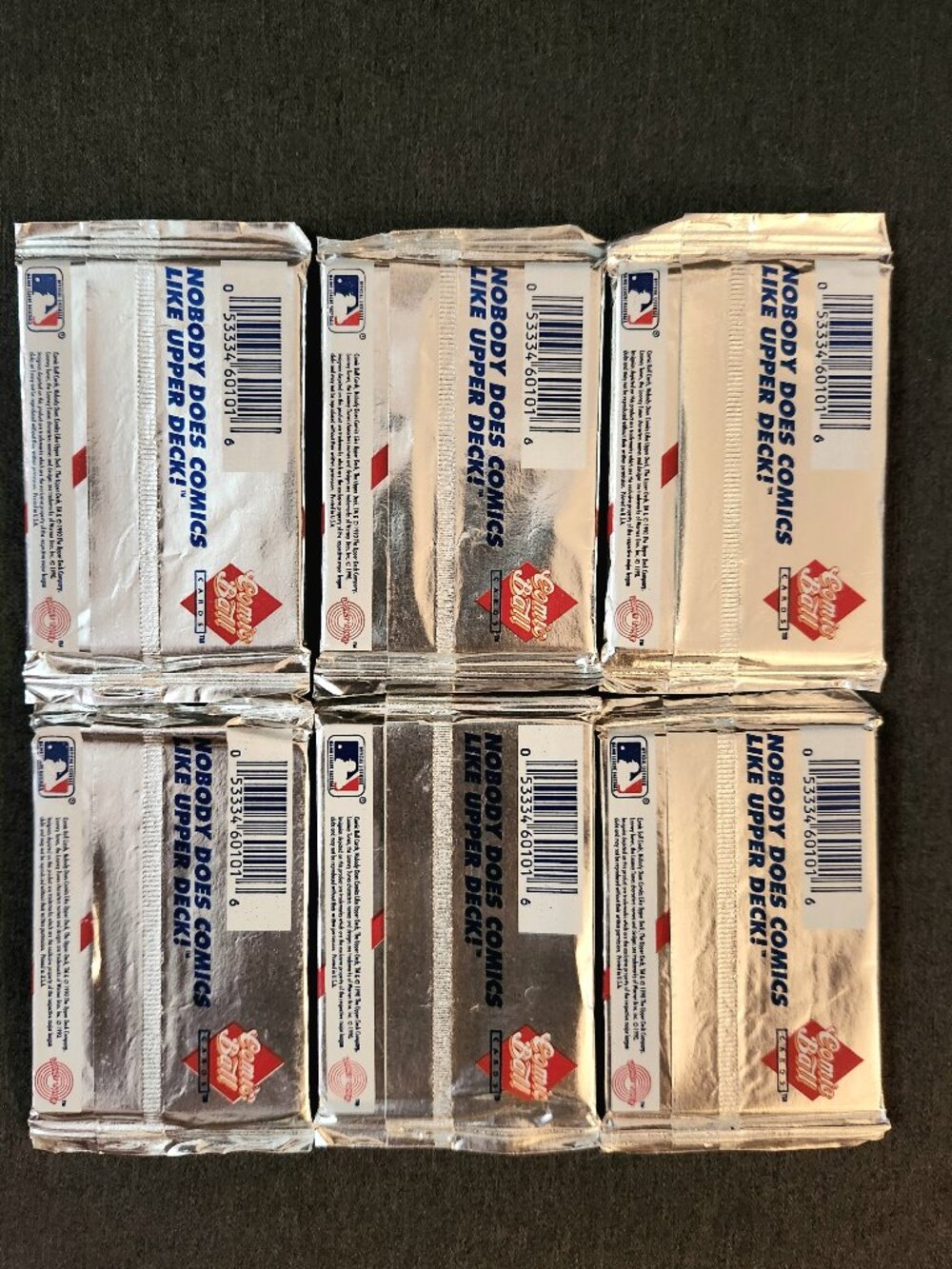 Sealed Packs of Upper Deck Looney Tunes Comic Ball Cards - Picture 4 of 16